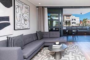Modern Central Secure Cape Town 2bed Bantry Suite