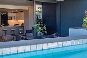 Modern Central Secure Cape Town 2bed Bantry Suite