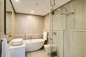 Modern Central Secure Cape Town 2bed Bantry Suite