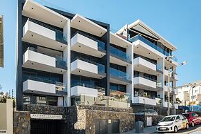 Modern Central Secure Cape Town 2bed Bantry Suite