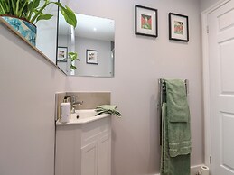 Elder Cottage Studio