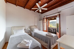 Alisachni Apartments
