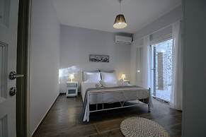 Alisachni Apartments