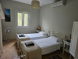 Alisachni Apartments