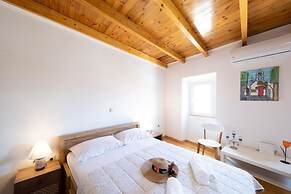Alisachni Apartments