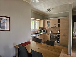 Alisachni Apartments