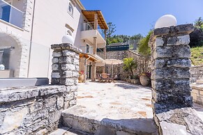 Alisachni Apartments