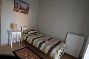 Alisachni Apartments