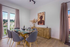 Alisachni Apartments