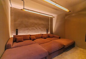 Portal Chalets With Private Pool-AlRawda
