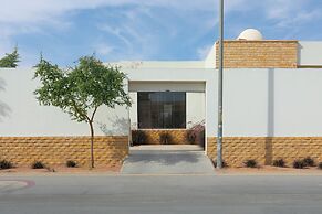 Portal Chalets With Private Pool-AlRawda