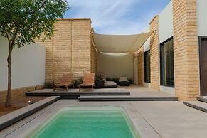 Portal Chalets With Private Pool-AlRawda