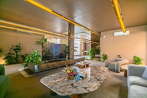 Portal Chalets With Private Pool-AlRawda