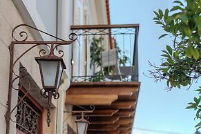 Amalie Suites