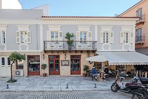 Amalie Suites