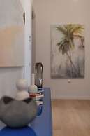 Amalie Suites