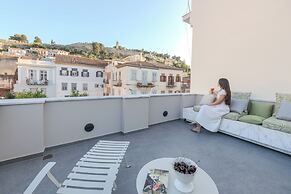 Amalie Suites