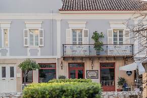 Amalie Suites