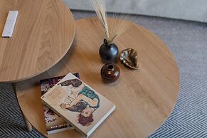 Amalie Suites