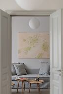 Amalie Suites