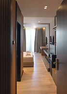 Green Light Hotel