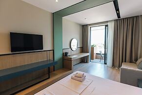 Green Light Hotel