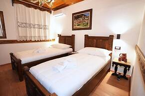 City Street Hotel