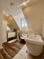 ARMOR HOTEL