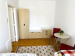 Apartment Near Schonbrunn Palace Vienna