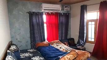 Room-sunset View Over Dal Lake 4