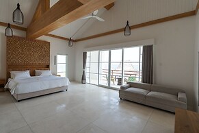 Nalas Villa