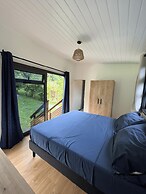 Moana Lodge