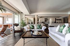 Clifton Views - Oceanfront Home