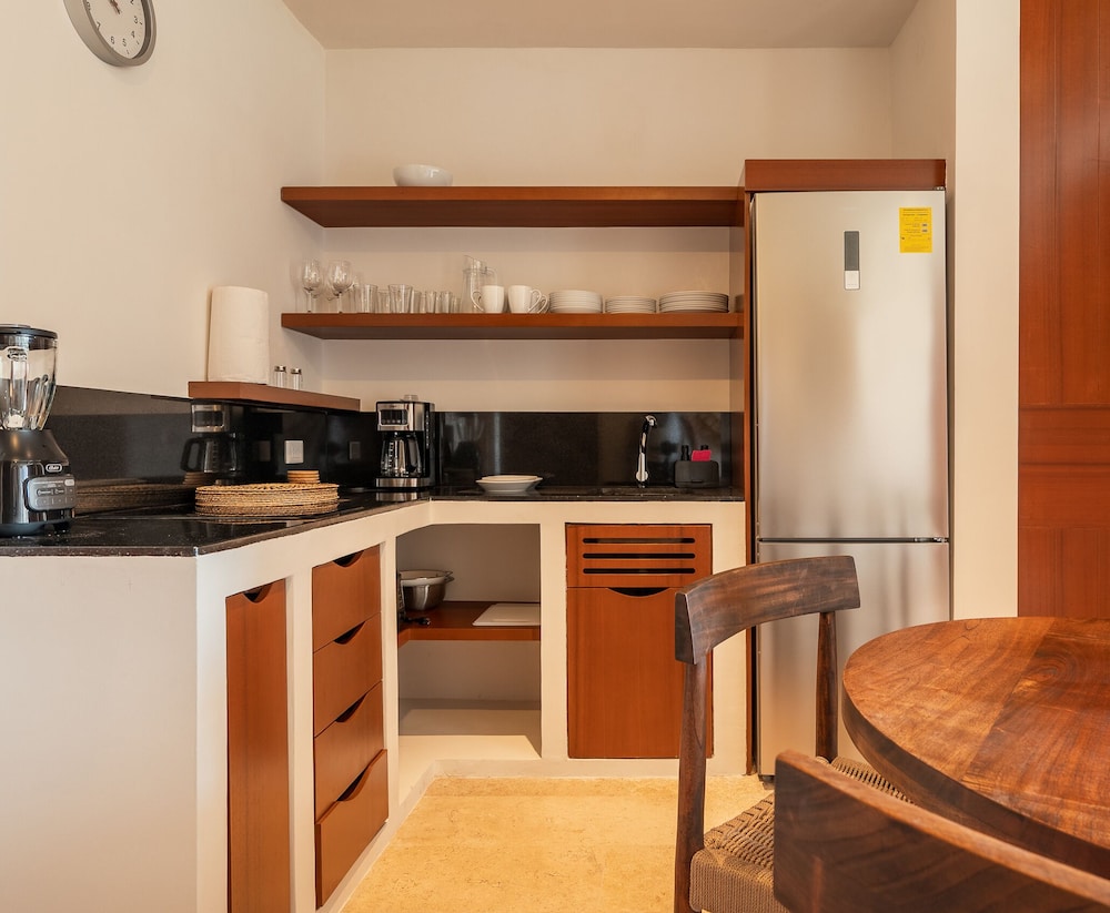 NHOA 312B Lux 1BR in Aldea Zama