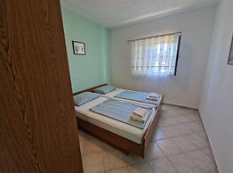 Apartments Dana
