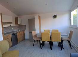 Apartments Dana