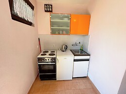 Studio apartment Šarić 3
