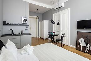 Barbacan Suites by Upstairs