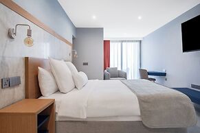 Reef Hotel & Spa