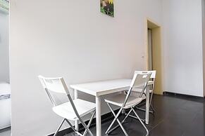 Cozy 4BR Apt Garden Close to Danube