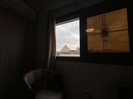 Pyramids View Inn