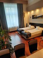 Luxury Senate Apartment