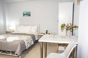 Travelers Nest by Checkin