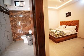 SAATWIK HOTEL