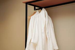 Diamar Suites