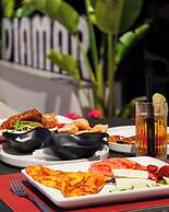 Diamar Suites