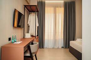 Diamar Suites