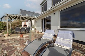 Coastman's Nest