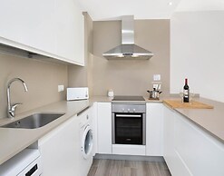Apartment With Shared Pool for 4 People