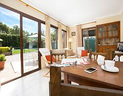 Villa in Costa Brava With Pool Near Beach